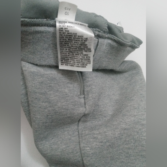 Uniqlo Kid's Sweatpants Gray Color 3-4Size - Picture 6 of 8